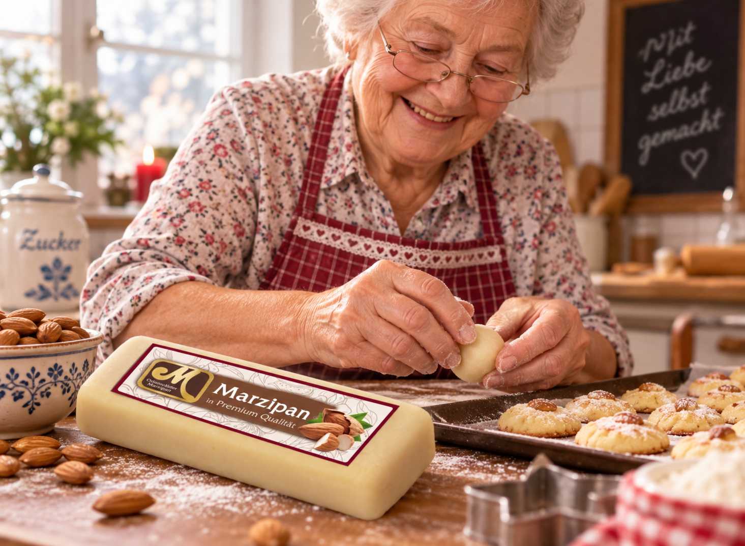 Oma backt mit Marzipanmasse