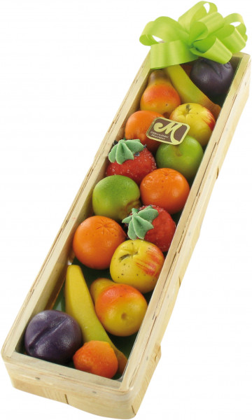 Hamper with fruits